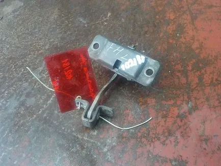 1062636 VOLVO Ограничитель двери