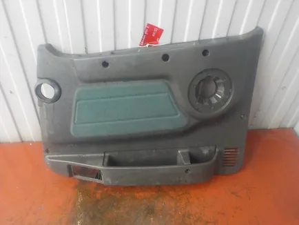 20453757 VOLVO Обшивка двери