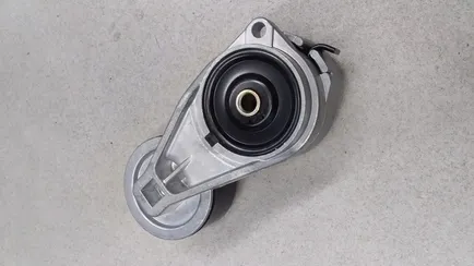 T09626001 TOPCOVER Натяжитель ремня