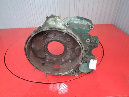 20867910 VOLVO Кожух маховика