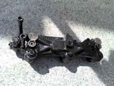 5010240782 RENAULT Блок толкателей клапанов