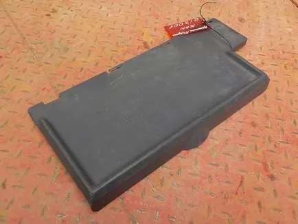 81637450027 MAN Крышка бардачка