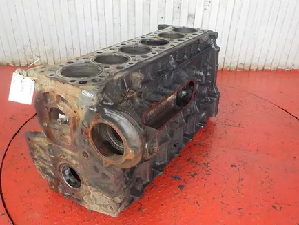 504105807 IVECO Блок двигателя, Отсутствует
