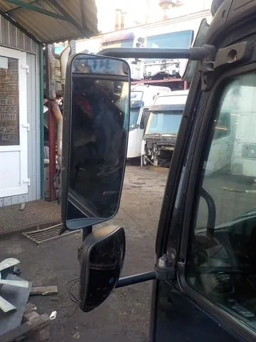 8101879 MERCEDES Зеркало левое, Отсутствует