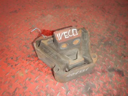 41219892 IVECO Подушка двигателя