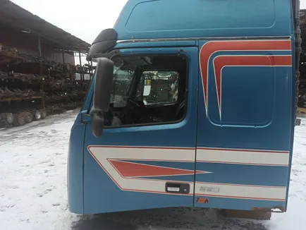 20360542 VOLVO Дверь левая