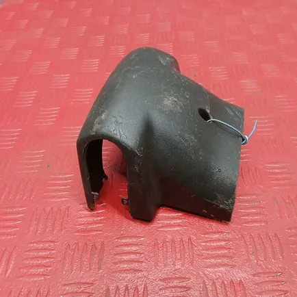 82225570 VOLVO Кожух рулевой колонки