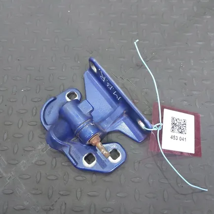 9607220344 MERCEDES Петля двери нижняя правая