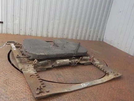 20424221 VOLVO Седло