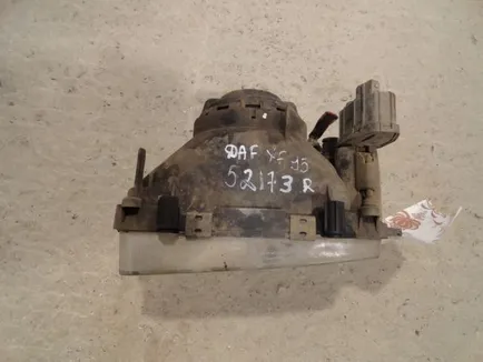 1293367 DAF Фара правая, Отсутствует