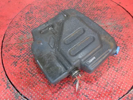 7420856464 RENAULT Бак мочевины