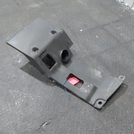 82425896 VOLVO Накладка торпедо