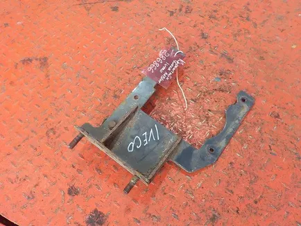 504171106 IVECO Кронштейн блока AdBlue