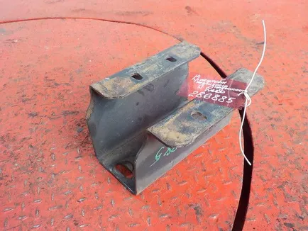 504115571 IVECO Кронштейн подвесного подшипника