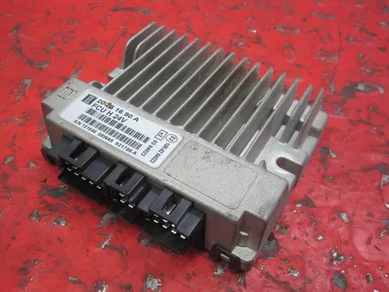 7420851690 RENAULT Блок управления сигнализацией