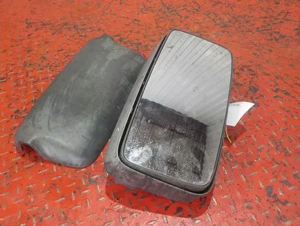 81637306432 MAN Зеркало правое