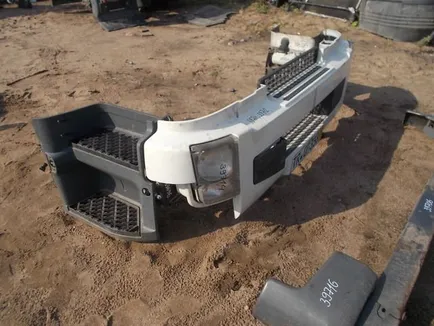 20855700 VOLVO Бампер передний, Отсутствует