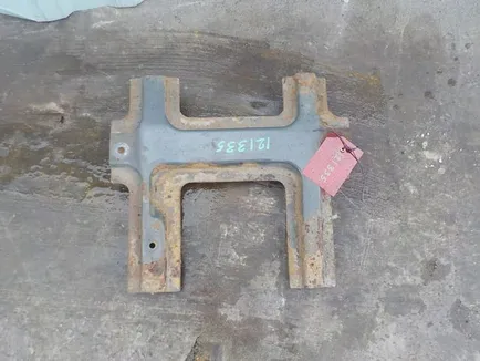 9406601930 MERCEDES Кронштейн подножки