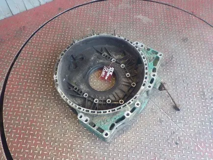 20451347 VOLVO Кожух маховика