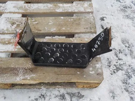 6736602501 MERCEDES Корпус подножки нижний левый, Отсутствует