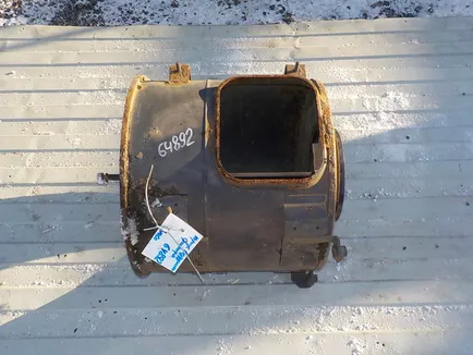 8137428 IVECO Корпус воздушного фильтра, Отсутствует