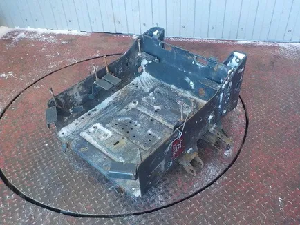 4858297 IVECO Ящик АКБ, Отсутствует