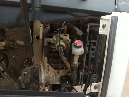 20410545 VOLVO Кран главный тормозной