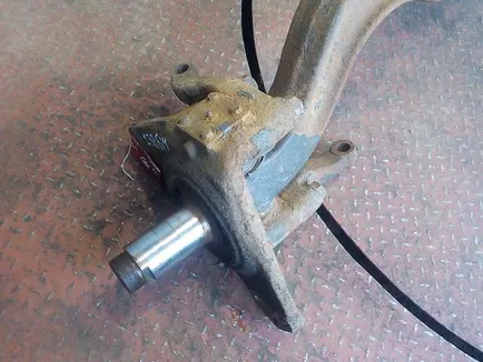 1397035 DAF Кулак поворотный левый, Отсутствует