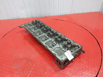 21342245 VOLVO Головка блока, Отсутствует