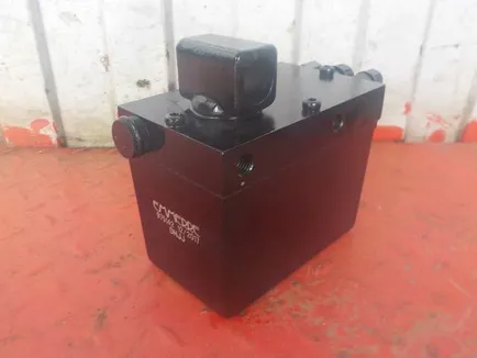 8750615SX STELLOX Насос подъема кабины
