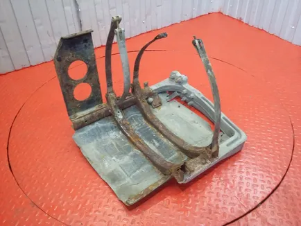 20974347 VOLVO Кронштейн глушителя