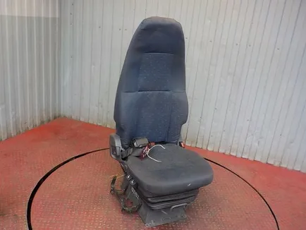 20398097 VOLVO Сиденье правое