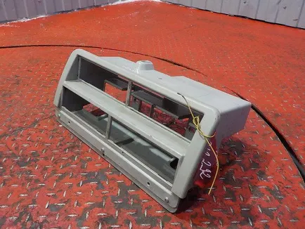 504009655 IVECO Консоль