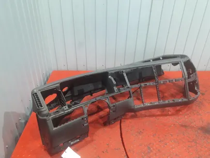3175565 VOLVO Торпедо, Отсутствует