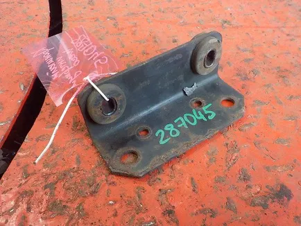 504052838 IVECO Кронштейн интеркулера