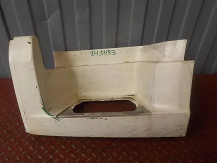 1440242 DAF Корпус подножки нижний левый, Отсутствует