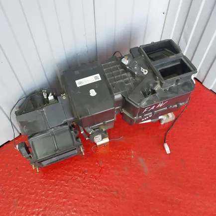 8100015B27 FAW Отопитель, Отсутствует
