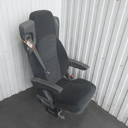 9609103803 MERCEDES Сиденье правое