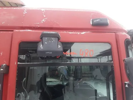 5010353899 RENAULT Стекло двери форточка