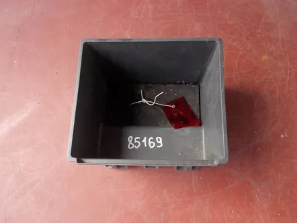 82072881 VOLVO Ящик вещевой