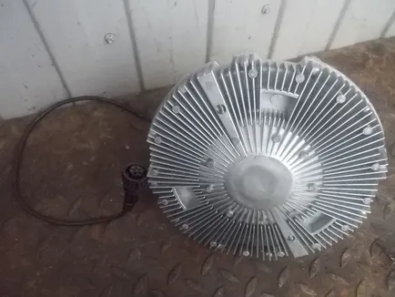 8MV376757121 BEHR Термомуфта
