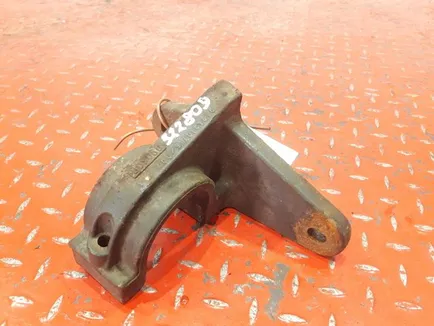 9304910715 MERCEDES Кронштейн глушителя