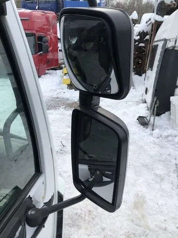 7421326551 RENAULT Зеркало правое, Отсутствует