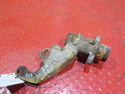 6584210406 MERCEDES Кронштейн тормозного вала