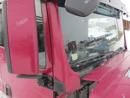81624100227 MAN Накладка стойки