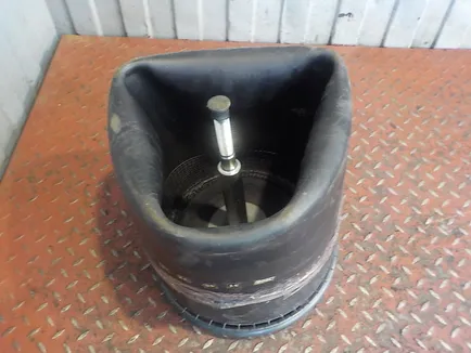 AU343608 AUGER Пневмоподушка
