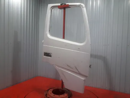 20360850 VOLVO Дверь правая, Отсутствует