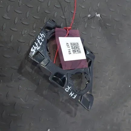 84047505 VOLVO Накладка двери правая