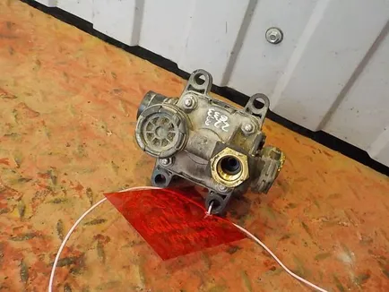 54297044 MERCEDES Клапан редукционный