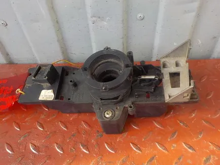 5010231825 RENAULT Кронштейн подрулевых переключателей